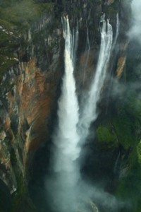 Kerepakupai Merú (Angel Falls) (by Ian Lambert)angel falls