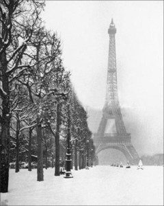 eiffel tower in winter