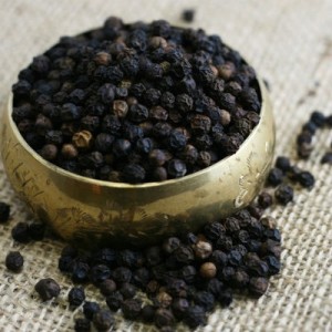 black peppercorns perfume