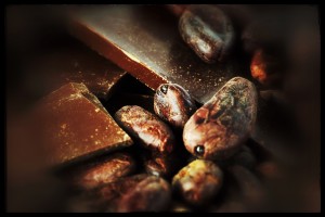 Kakobohnen und Schokolade