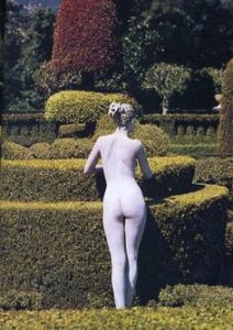 Herb Ritts, 1996 nude statue garden