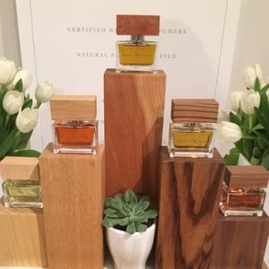 8 thorn and bloom perfumes indie beauty