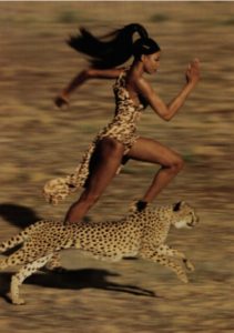 naomi-campbell-races-a-cheetah-photo-jean-paul-goude
