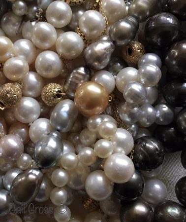 Freshwater, saltwater Akoya, Tahitian and South Sea pearls.