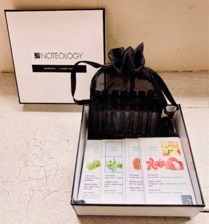 Noteology Fragrance Discovery Kit of 14 perfumes 