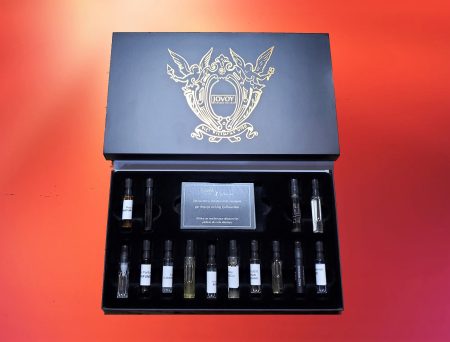 14 musk fragrances selected by CaFleureBon for Jovoy Paris
