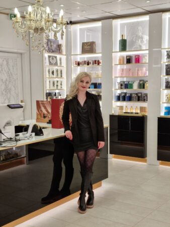 Veronika Hamdusch of NIKA Secret Avenue Parfumerie