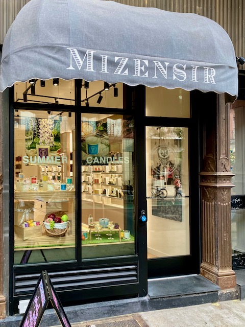 Mizensir perfume shopping in New York City