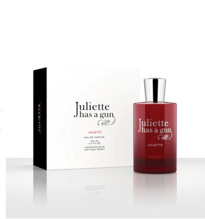 Juliette-from-Juliette-Has-a-Gun-422x450 جولييت لديها مراجعة بندقية جولييت