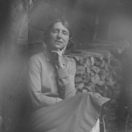 Scottish-botanist-and-arctic-explorer-Isobel-Wylie-Hutchinson--450x450 Kingdom Scotland Albaura Review