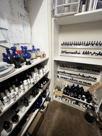 Darryl R. Hunter of Dragon Perfumes perfume organ