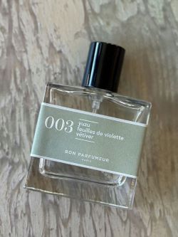 003 yuzu, feuilles de violette, vetiver by Bon Parfumeur review