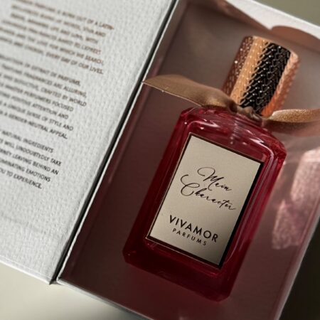Vivamor Parfums Main Character perfume